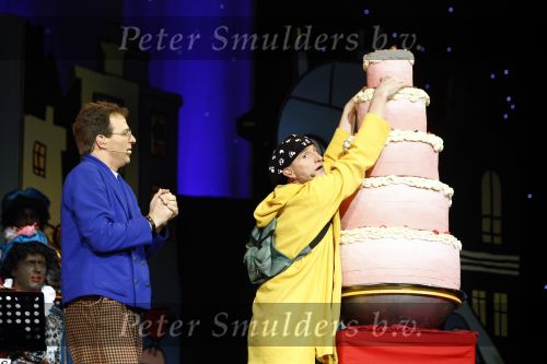 Rotterdam 30 november 2008
Het feest van Sinterklaas in ahoy . Ernst Bobbie en de rest
Peter Smulders bv