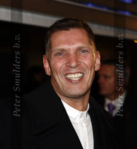 Amsterdam 17 november 2008
Premiere oorlogswinter in Tuschinski. Erwin Olaf
Peter Smulderrs bv