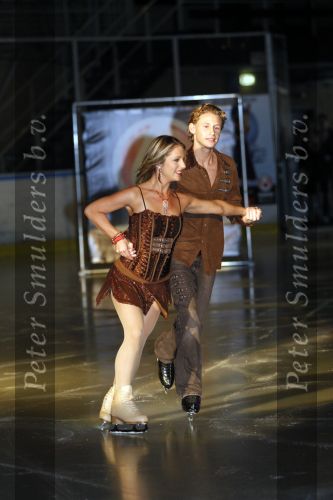 Amsterdam 23 oktober 2007
Nance Coolen en Gerard Joling bij presentatie sterren dansen op het ijs van sbs6  op de jaap eden baan. Ewout Genemans