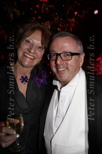 18 December 2008 Kerst/Nieuwjaarsborrel Princess
Felice met de vrouw van Tonny Eyk
Foto Peter Smulders BV Eindhoven