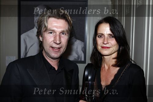 Den Haag 27 oktober 2008
Premiere Piaf en het koninklijk theater i Den Hag met Liesbeth List in de hoofdrol. Frank Boeijen met vrouw
Peter Smulders bv