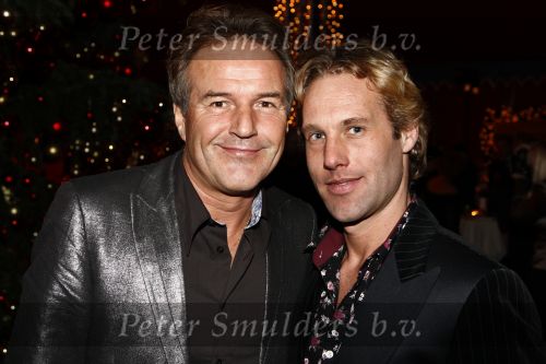Haarlem 17 december 2008
De ex vriend van Hans Klok Frank Gutteling met zijn nieuwe vriend  bij princess kerstborrel in circus Renz.
Peter Smulders bv