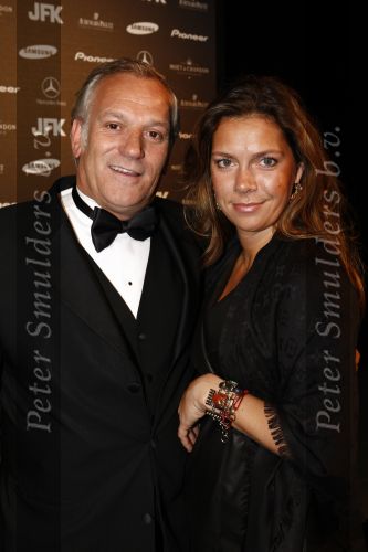 Amsterdam 14 oktober 2008
Frank Wisse met zijn nieuwe vriendin Gaby Hingst bij JFK gala 
Peter Smulders