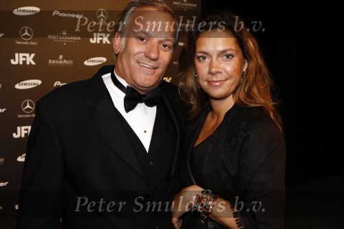 Amsterdam 14 oktober 2008
Frank Wisse met zijn nieuwe vriendin Gaby Hingst bij JFK gala 
Peter Smulders