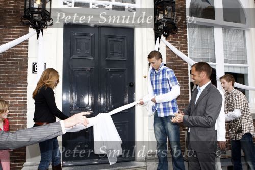 Edam 4 april 2008
Frank de Boer opent samen met zijn vrouw Helen een wwonwinkel in Edam. Zijn 3 kinderen zijn er natuurlijk ook bij.
Peter Smulders bv