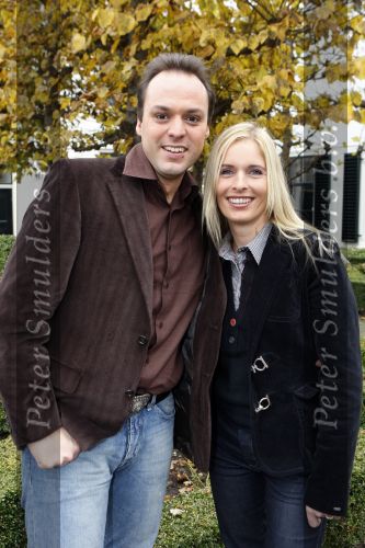 Loenen aan de Vecht 1 november 2007
presentatie duetten cd van Andre Hazes bij restaurant het Amsterdammertje. Frans en Mariska Bauer