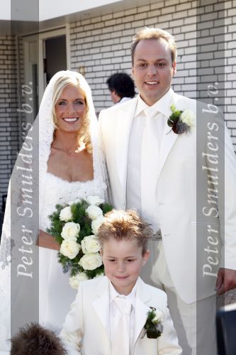 Fijnaart Willemstad 9 mei 2008
Trouwen Frans Bauer en Mariska. Christian Jan en Frans Jr zijn natuurlijk erbij.
Peter Smulders bv