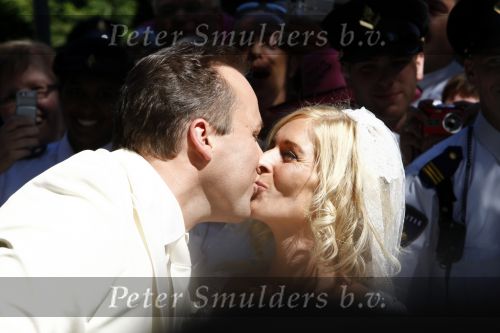 Fijnaart - Willemstad 9 mei 2008
Frans Bauer en Mariska Bauer trouwen. 
Christiaan Frans jr en Jan zijn er natuurlijk bij.