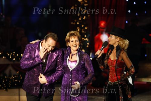 Den Bosch 19  november 2008
Kerstcircus rtl gepresenteerd door Wendy v Dijk en Beua v Erven Dorens. Frans Bauer doet act met Marianne Weber. Mariska is zwanger en was er met de kinderen Frans Christiaan en Jan.
Peter Smulders bv