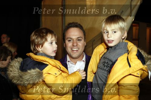 Den Bosch 19  november 2008
Kerstcircus rtl gepresenteerd door Wendy v Dijk en Beua v Erven Dorens. Frans Bauer doet act met Marianne Weber. Mariska is zwanger en was er met de kinderen Frans Christiaan en Jan.
Peter Smulders bv
