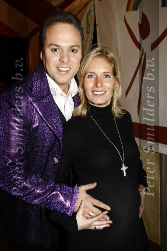 Den Bosch 19  november 2008
Kerstcircus rtl gepresenteerd door Wendy v Dijk en Beua v Erven Dorens. Frans Bauer doet act met Marianne Weber. Mariska is zwanger en was er met de kinderen Frans Christiaan en Jan.
Peter Smulders bv