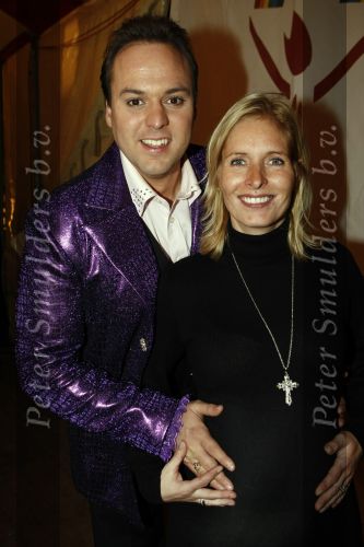 Den Bosch 19  november 2008
Kerstcircus rtl gepresenteerd door Wendy v Dijk en Beua v Erven Dorens. Frans Bauer doet act met Marianne Weber. Mariska is zwanger en was er met de kinderen Frans Christiaan en Jan.
Peter Smulders bv