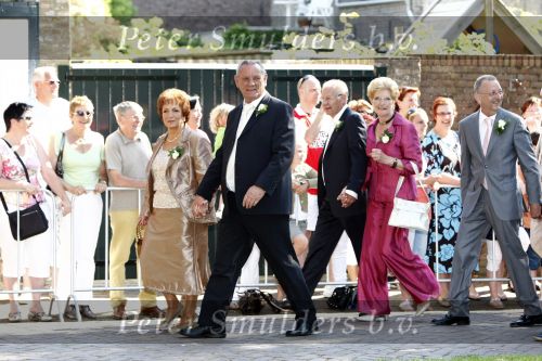 Fijnaart Willemstad 9 mei 2008
Trouwen Frans Bauer en Mariska. Christian Jan en Frans Jr zijn natuurlijk erbij.
Peter Smulders bv