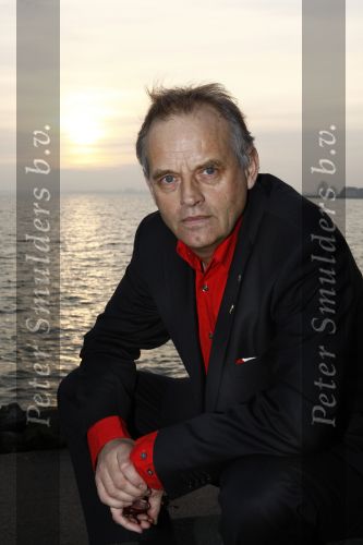 Hoorn 29 november 2008
Presentatie boek Frederik de Groot in de schouwburg van Hoorn.
Peter Smulders bv
