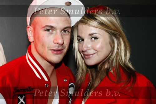 Amsterdam 9 december 2008
Gaby Blaaser met vriend en zijn zus bij de premiere van High school musical.
Peter Smulders bv