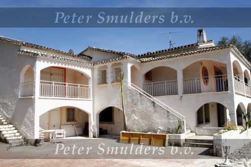 Marbella 23 april 2008

gaston Starreveld bij de verbouwing van zijn grand cafe Juul en zijn nieuwe huis.
Peter Smulders bv