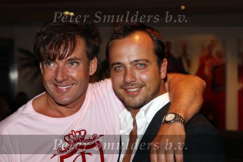 Amsterdam 24 mei 2008
Toppers in concert in de amsterdam arena met Rene Froger Gerard Joling en Gordon. 
Gerard Joling met vriend Geert Hoes