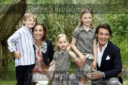 Apeldoorn 30 mei 2008
Prins Maurits Prinses Marilene en hun kinderen Prinses Anna Prins Lucas en Prinses Felicia  tijdens fotoshoot vanwege 10 jarig huwelijk in de apenheul.
