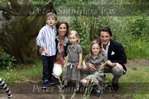 Apeldoorn 30 mei 2008
Prins Maurits Prinses Marilene en hun kinderen Prinses Anna Prins Lucas en Prinses Felicia  tijdens fotoshoot vanwege 10 jarig huwelijk in de apenheul.