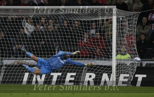 Eindhoven, 20 Oktober 2007
Kompetitiewedstrijd PSV-VVV, eindstand 3-1
Seizoen 2007/2008
Doelman Gomes wordt voor de 2e in het seizoen verslagen