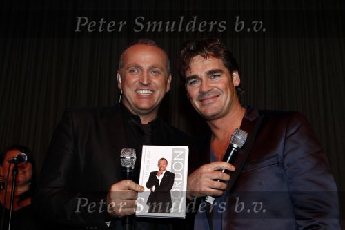 Amsterdam 7 november 2008
Presentatie boek en cd van Gordon bij Panama. jeroen v d Boom
Peter Smulders bv