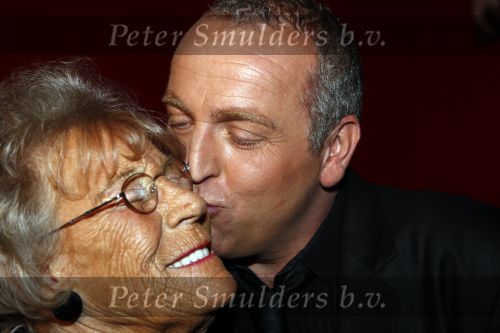 Amsterdam 7 november 2008
Presentatie boek en cd van Gordon bij Panma. gordon met moeder
Peter Smulders bv