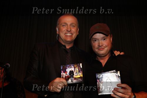 Amsterdam 7 november 2008
Presentatie boek en cd van Gordon bij Panma.
Peter Smulders bv