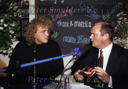 Rotterdam, 13 Oktober 1991
Gordon in zijn begindagen als artiest samen met zijn eerste manager Belinda Anholt ( Xtra-Vaganza ) te gast bij het TROS Radio programma Op Volle Toeren, gepresenteerd door Ben Holthuis