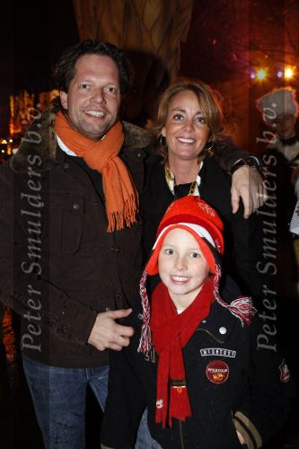 Kaatsheuvel 25 november 2007
Princess kerstborrel in de efteling. Guido den Aantrekker met vriendin en zoon