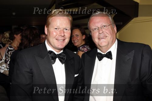 Amsterdam 5 oktober 2007
Koningin Beatrix Joop  v d Ende en Janine v d Ende bij de premiere van Ciske de Rat in Carre. Ronald Koeman en Guus Verstraete