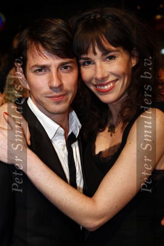 Amsterdam 13 oktober 2008
Halina Reijn met een vriend  bij premiere Bride flight in tuschinski.
Peter Smulders bv