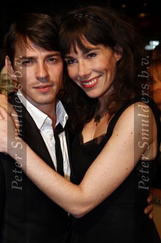 Amsterdam 13 oktober 2008
Halina Reijn met een vriend  bij premiere Bride flight in tuschinski.
Peter Smulders bv
