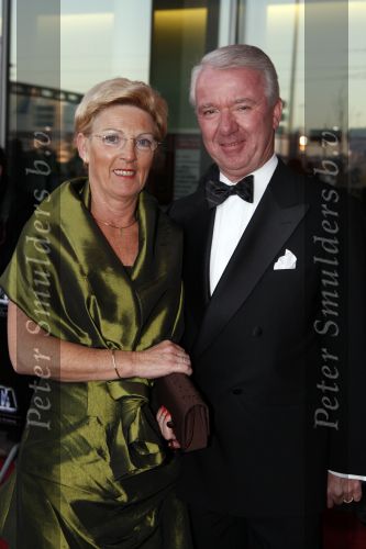 Rotterdam 16 december 2007
premiere Evita in het nieuwe Luxor theater. Han in t Veld met vrouw
Peter Smulders bv