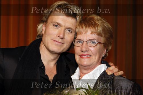 Amsterdam 5 november 2007
Premiere see you in Vegas van Hans Klok in Tuschinski. Hans Klok met zijn  moeder