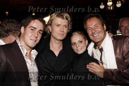 Amsterdam 5 november 2007
Premiere Hans Klok , see you in Vegas in Tuschinski. Hans Klok met vriend en \
