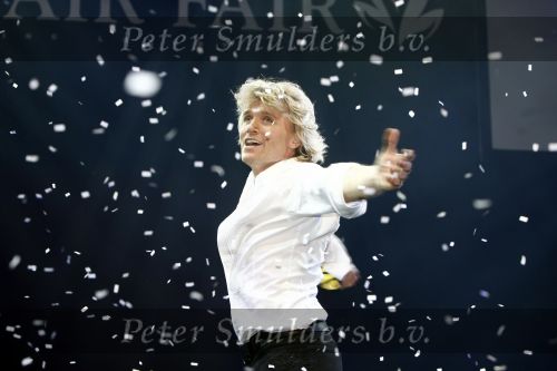 Amsterdam 11 december 2008
Openings en VIP avond van de Miljonairsfair in de Rai. Hans Klok tijdens optreden
Peter Smulders bv