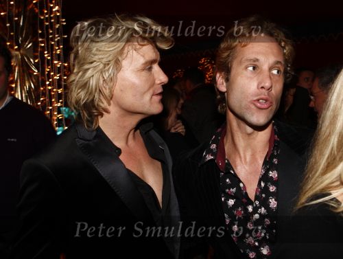Haarlem 17 december 2008
De ex vriend van Hans Klok Frank met zijn nieuwe vriend en met Hans Klok bij princess kerstborrel in circus Renz.
Peter Smulders bv