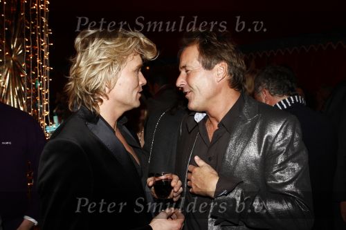 Haarlem 17 december 2008
De ex vriend van Hans Klok Frank met zijn nieuwe vriend en met Hans Klok bij princess kerstborrel in circus Renz.
Peter Smulders bv