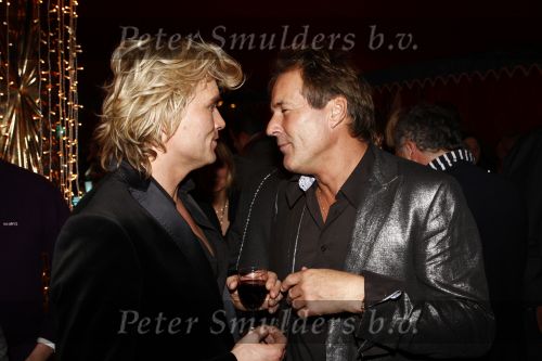 Haarlem 17 december 2008
De ex vriend van Hans Klok Frank met zijn nieuwe vriend en met Hans Klok bij princess kerstborrel in circus Renz.
Peter Smulders bv