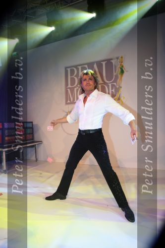 Amsterdam, 30 Oktober 2008
Beau Monde Award 2008
Hans Klok tijdens zijn openings act
Foto Peter Smulders BV