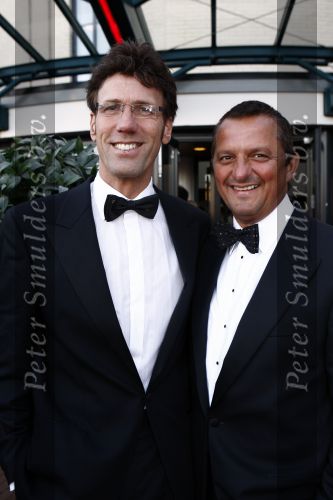Zaandam 7 december 2008
Premiere op hoop van zegen. Hans Schiffers met vriend
Peter Smulders bv