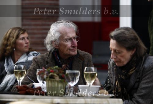 Amsterdam 5 november 2008
Harry Mulisch met zijn vrouw op terras in amsterdam.
Peter Smulders bv
