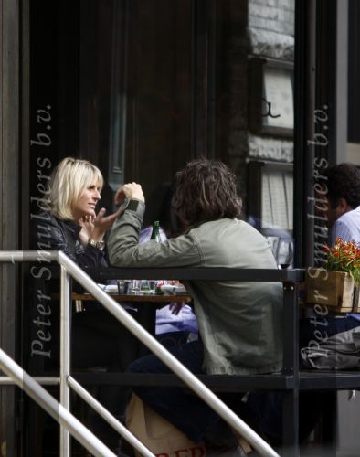 New York 1 november 2008
Sander Vahle met zijn vriendin Heleen Kolff aan het winkelen in Soho .
Peter Smulders bv