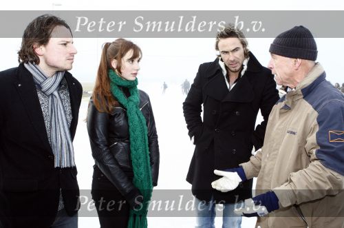 Biddinghuizen 23 december 2008
eerste dag van de film de hel van 63 op de schaatsbaan in Biddinghuizen met Henk Gemser Chris Zegers Cas Jansen en Chava voor in t Holt.
Peter Smulders bv