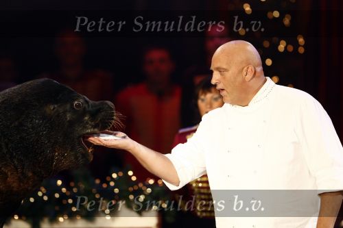 Den Bosch 19 november 2008
Kerstcircus rtl gepresenterd door Wendy v Dijk en Beau v Erven Dorens.Herman den Blijker
Peter Smulders bv