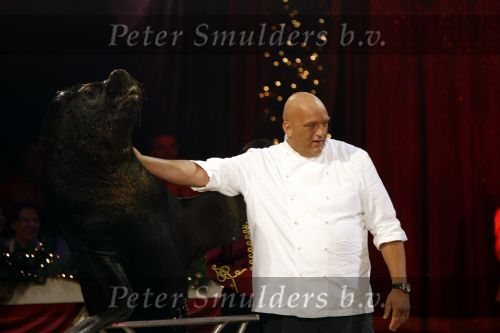 Den Bosch 19 november 2008
Kerstcircus rtl gepresenterd door Wendy v Dijk en Beau v Erven Dorens.Herman den Blijker
Peter Smulders bv