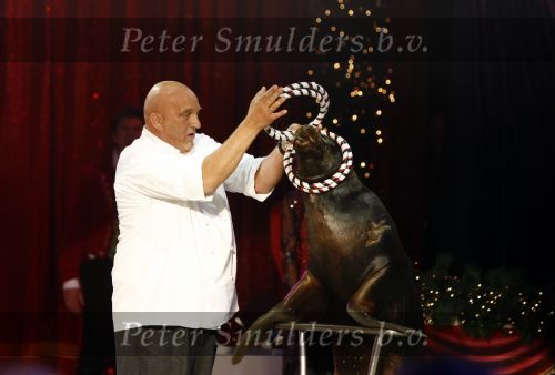 Den Bosch 19 november 2008
Kerstcircus rtl gepresenterd door Wendy v Dijk en Beau v Erven Dorens.Herman den Blijker
Peter Smulders bv