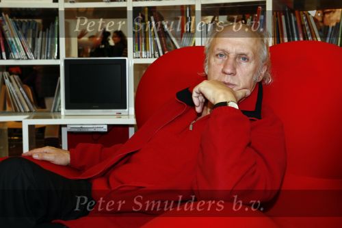 Amsterdam 11 november 2008
Herman v Veen bij presentatie van sinterklaas boek in de bibliotheek in Amsterdam.
Peter Smulders bv