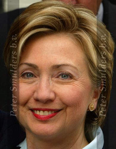 Amsterdam 2 juli 2003
hillary clinton in het amstel hotel bij presentatie van haar boek

Peter Smulders bv
