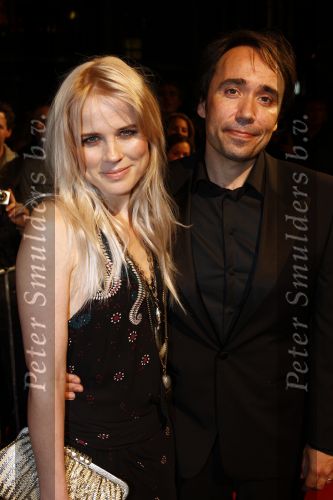 Amsterdam 13 oktober 2008
Ilse de Lange met vriend  bij premiere Bride flight in tuschinski.
Peter Smulders bv